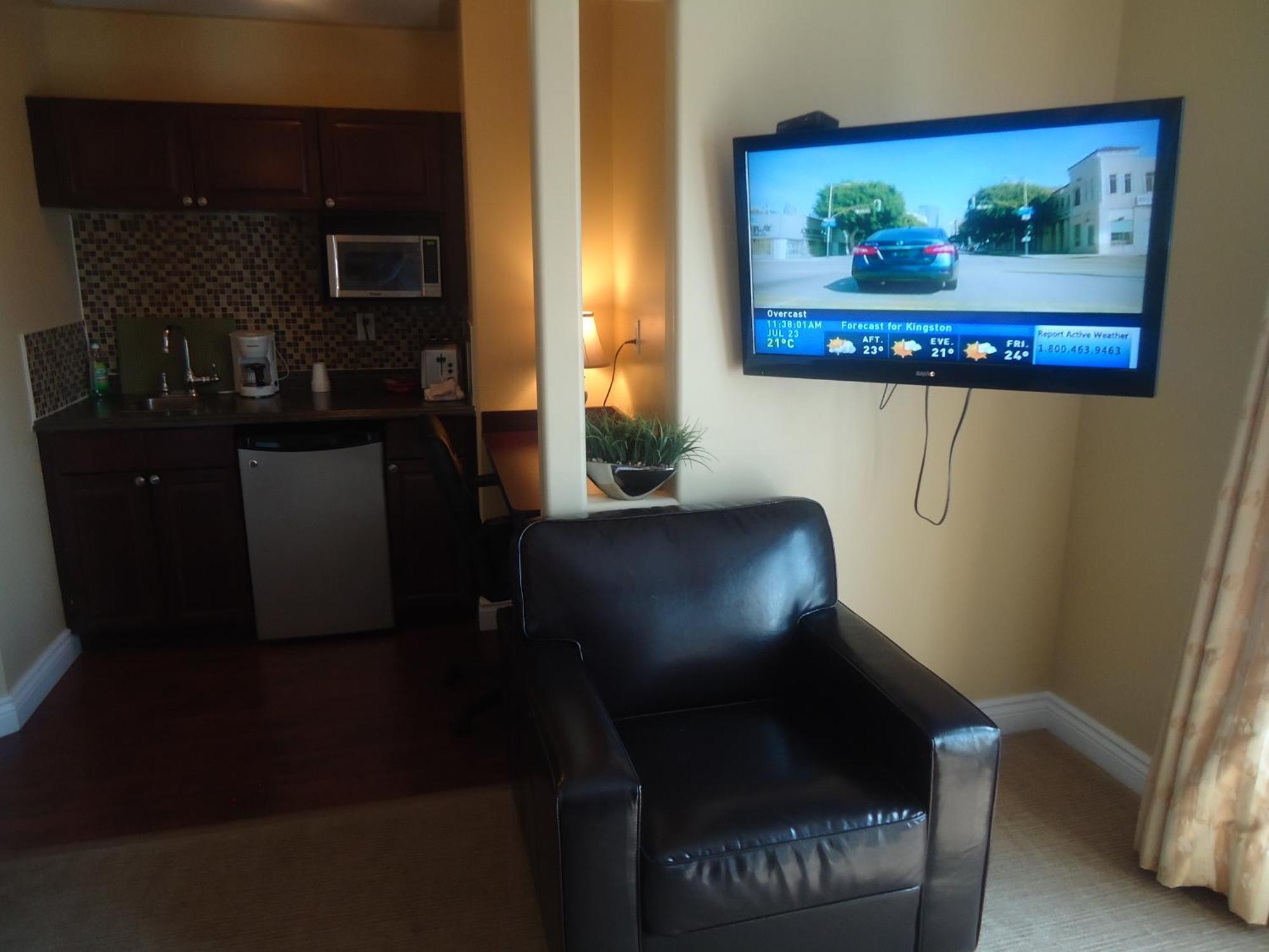 Bayside Inn & Waterfront Suites Kingston Room photo
